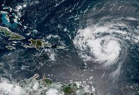 🌪️ Hurricane Erin 2025: Path Tracker, Puerto Rico Impact, NOAA Updates & Category 5 Concerns